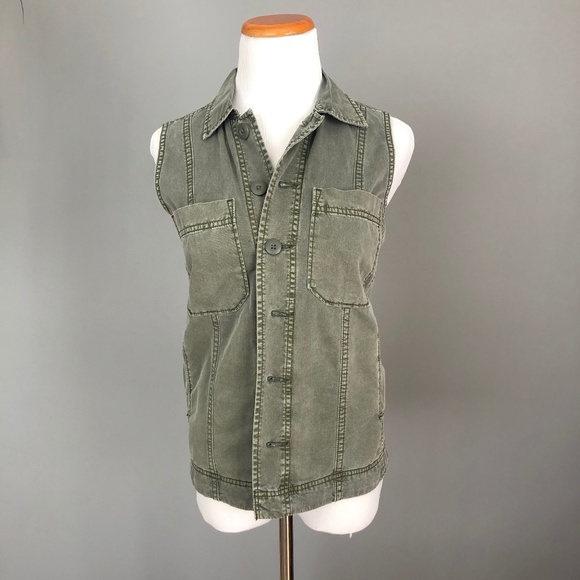 American Eagle Outfitters Tops - American Eagle army green vest, Size: XS